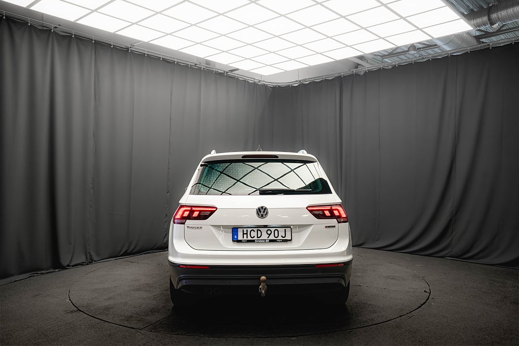 Volkswagen Tiguan 2.0 TSI 4Motion B-VÄRMARE DRAG KAMERA CARPLAY 190hk