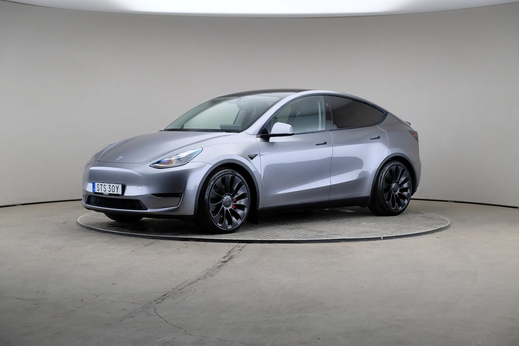 Tesla Model Y Performance 534hk AWD