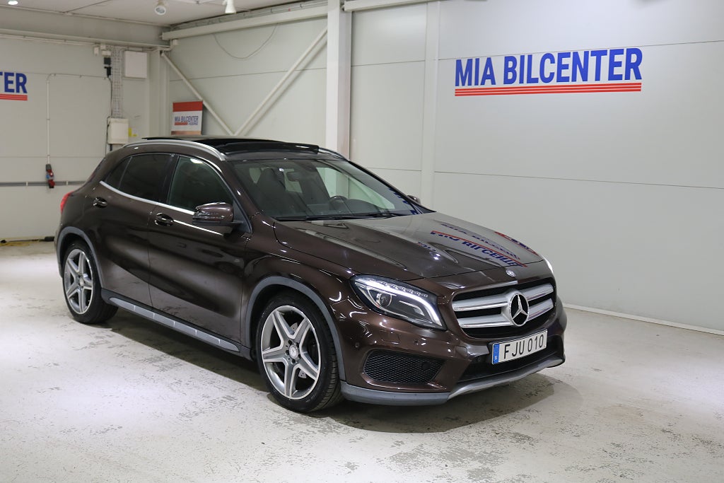 Mercedes-Benz GLA 220 CDI 4MATIC 7G AMG Euro6 Panorama 