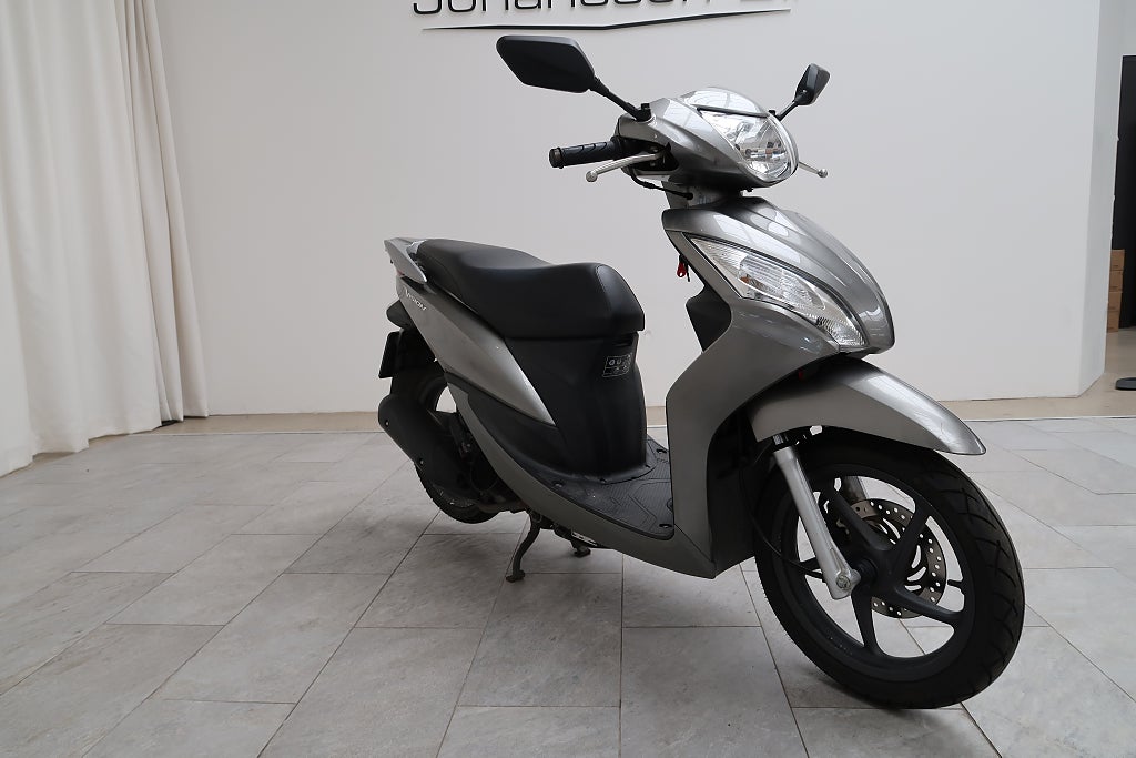 Honda NSC110WH Honda NSC110WH