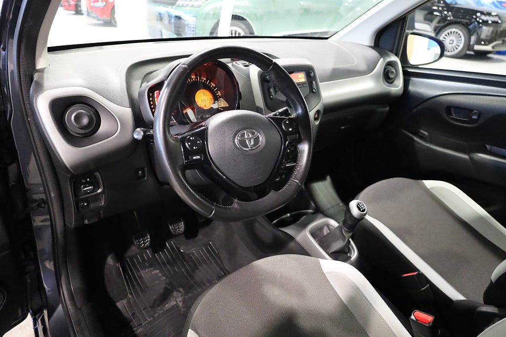 Toyota Aygo 5-dörrar 1.0 VVT-i X-PLAY Touch Blåtand 2015