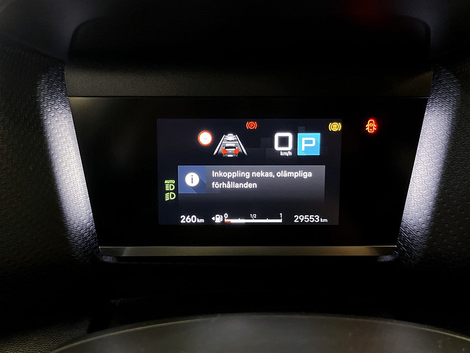 Bild på Citroën C4 X Shine 1.2 PT 130hk Aut 360-KAMERA RATTVÄRME