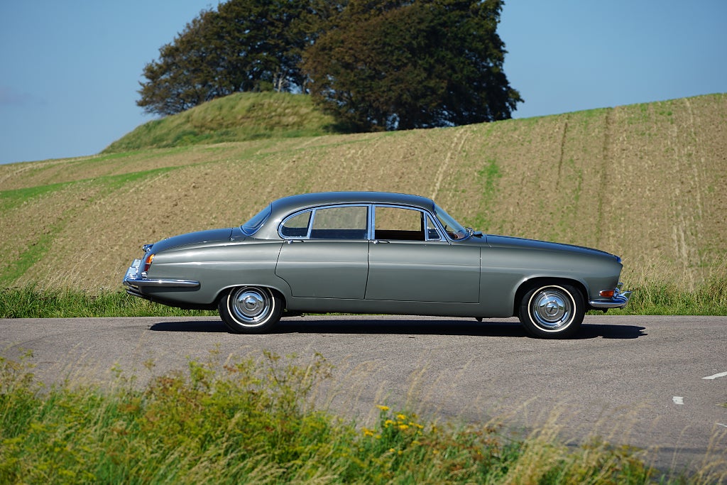 Jaguar Mark X !Priset faller 15.000kr varje dag tills bilen är såld!