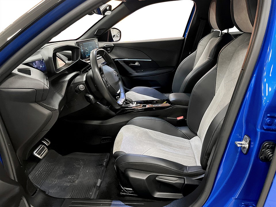 Bild på Peugeot 2008 GT 50kWh 136hk Aut B-KAMERA CARPLAY KEYLESS