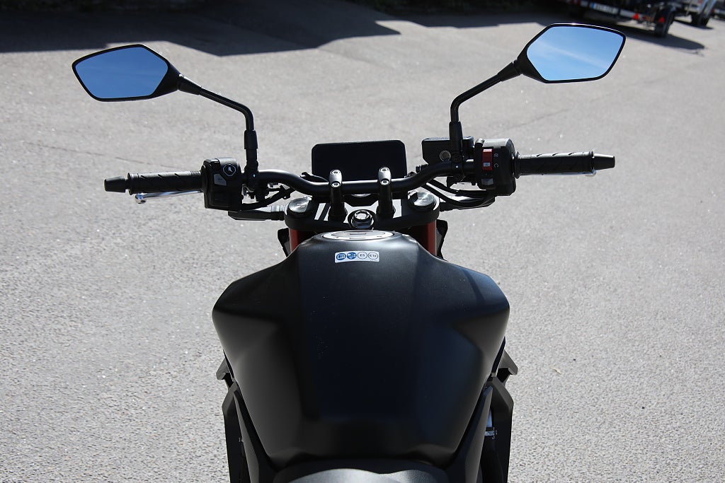 Honda CB750 Hornet 2026 - miniatyr 6