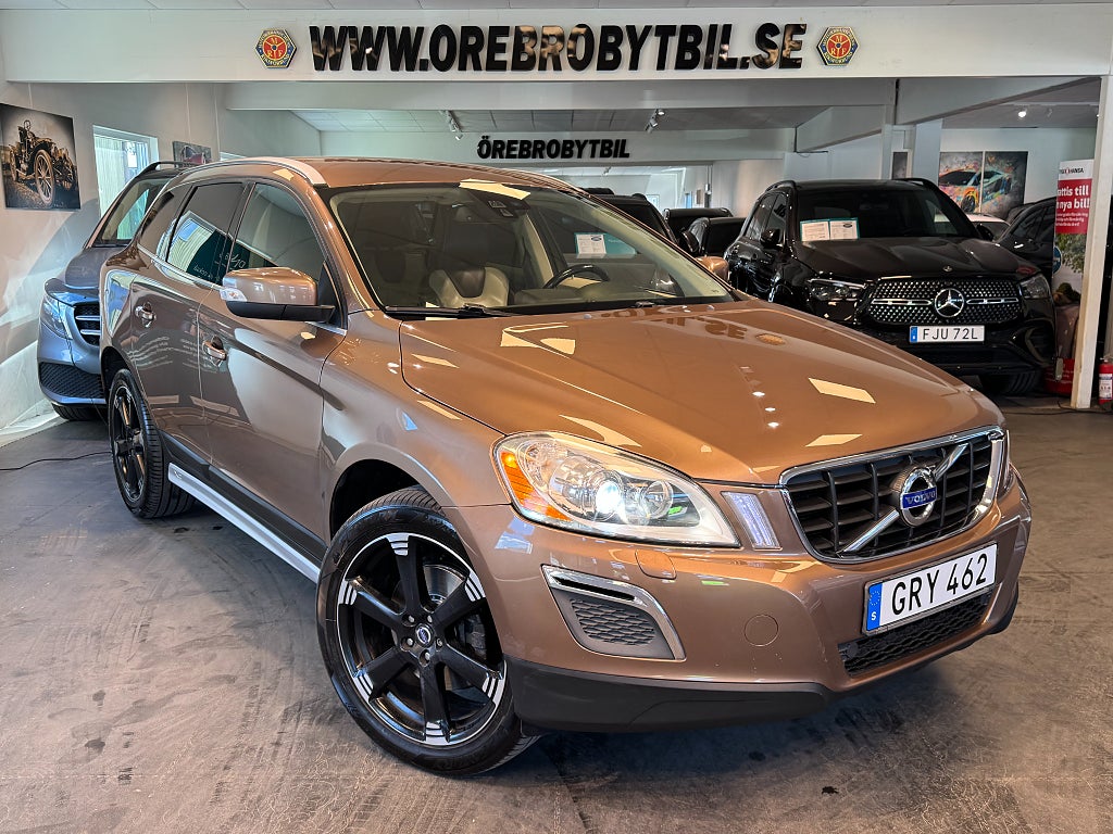 Volvo XC60 D5 AWD Geartronic Summum Drag Värmare Kamrem bytt 205hk