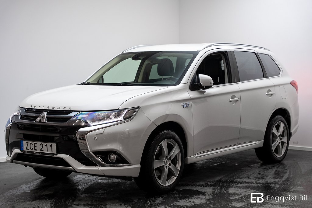 Mitsubishi Outlander PHEV CVT Comfort AWD / KEYLESS