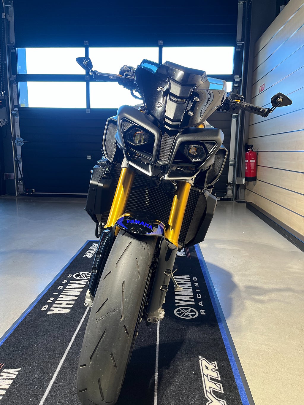 Yamaha MT-10 SP / 160hk / Tail tidy / Öhlins fjädring