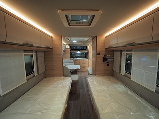 Husvagn, 2-axl Knaus Südwind 650 PEB 60 Year  11 av 19