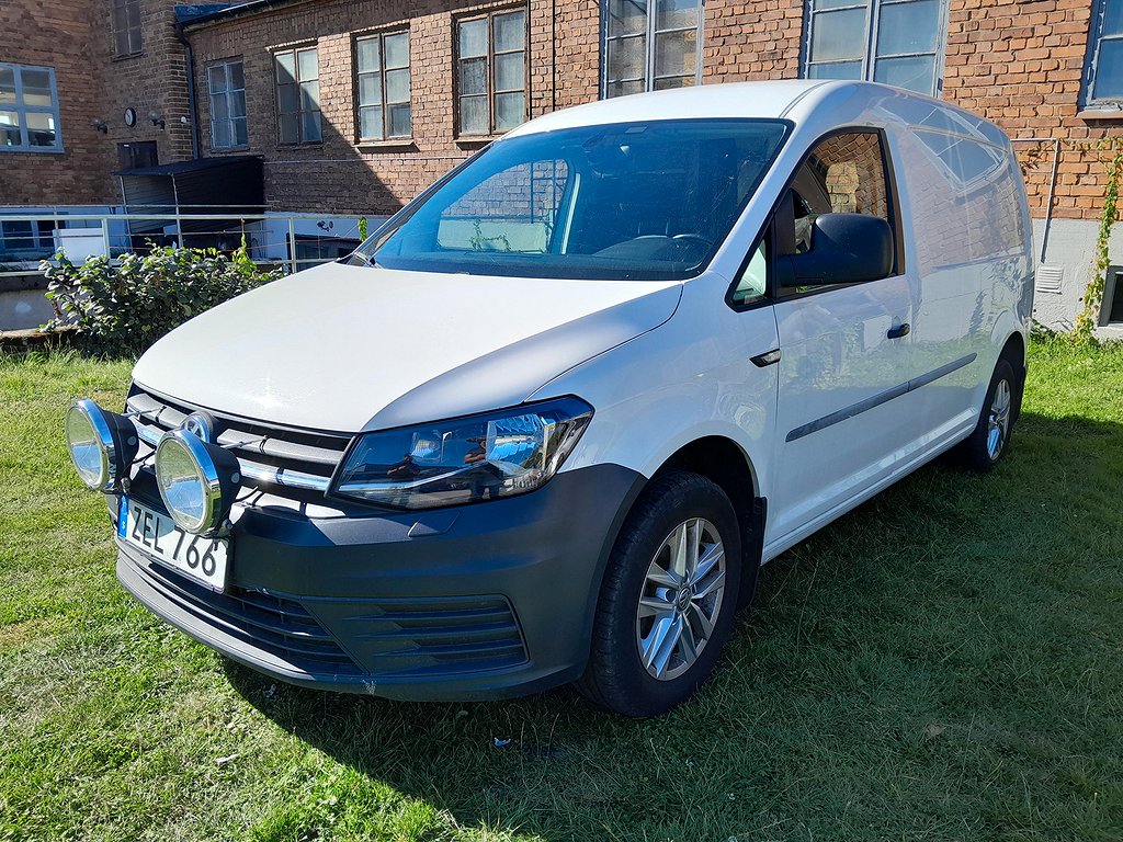 Volkswagen Caddy Maxi 1.4 TGI BlueMotion Euro 6 Dragkrok Motorvärmare 5000 Mil 