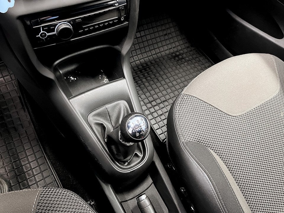 Bild på Citroën C3 1.2 82hk - LÅG SKATT, NYSERVAD