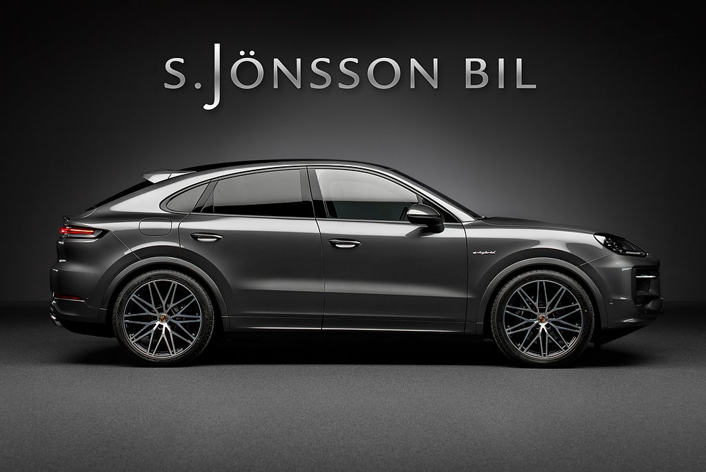 Porsche Cayenne E-Hybrid Coupé / 18-vägs stolar / Drag