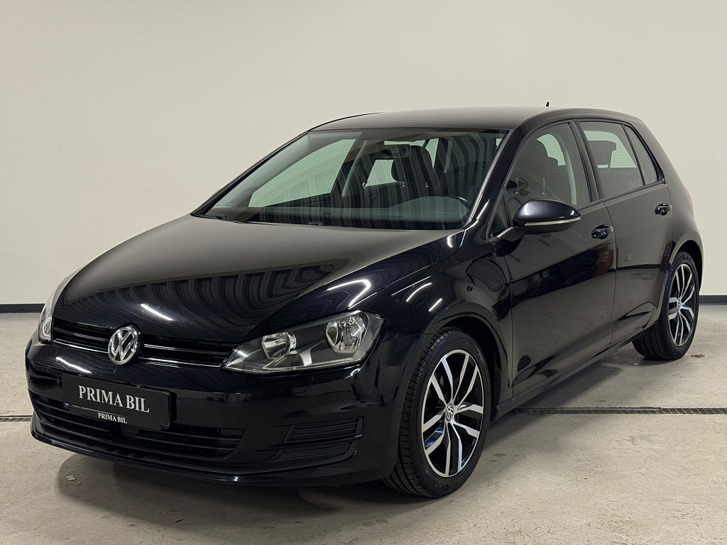 Volkswagen Golf 5-dörrar 1.2 TSI BMT *En Ägare* Drag Pvärme 1,95% ränta