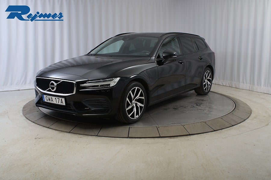 Volvo V60 T6 TE Momentum Edition