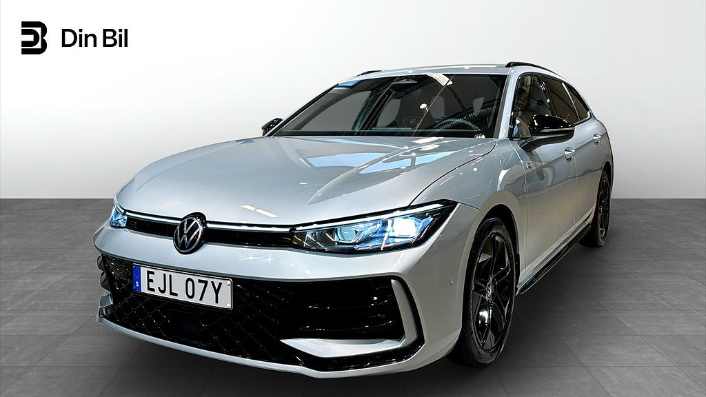 Volkswagen Passat TDI193 DSG 4M R-Line Black Drag P-värmare