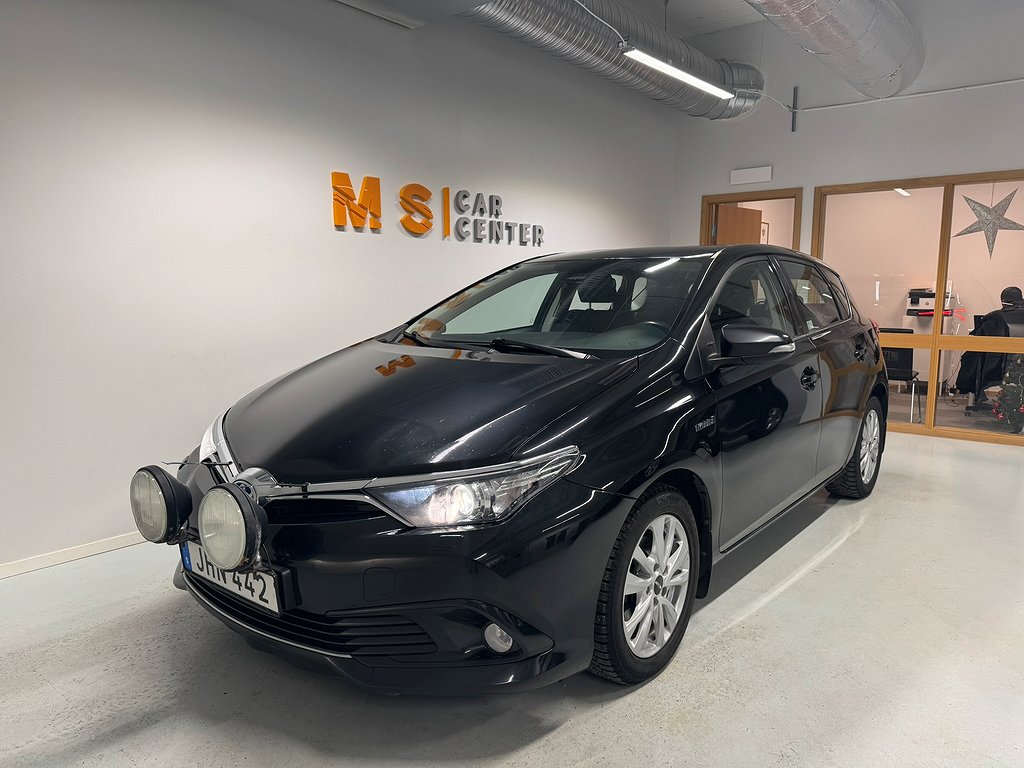 Toyota Auris Hybrid e-CVT Active Euro 6 M-värme B-kamera