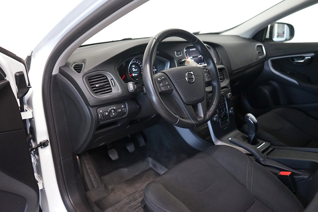 Volvo V40 D2 Business 120hk
