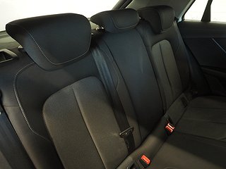 Kombi Audi Q2 13 av 21