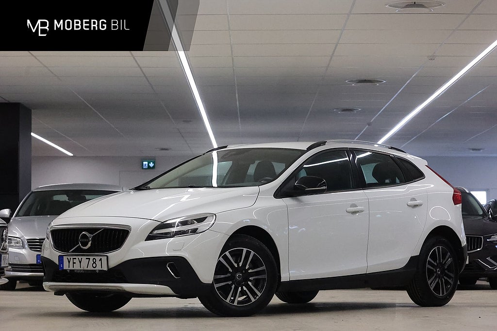 Volvo V40 Cross Country D2 120hk Helg på Moberg! Momentum Navi Bluethooth PDC