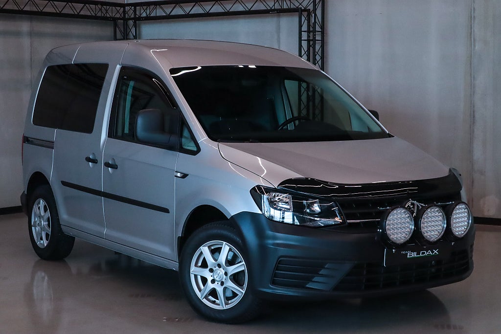 Volkswagen Caddy LIFE 1.6 TDI DSG VÄRMARE DRAG 5-SITS 