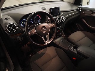 Halvkombi Mercedes-Benz B 16 av 26