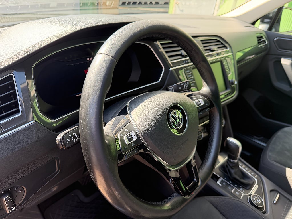 Volkswagen Tiguan 2.0 TDI DPF SCR BMT 4Motion GT / 12 MÅNADERS GARANTI