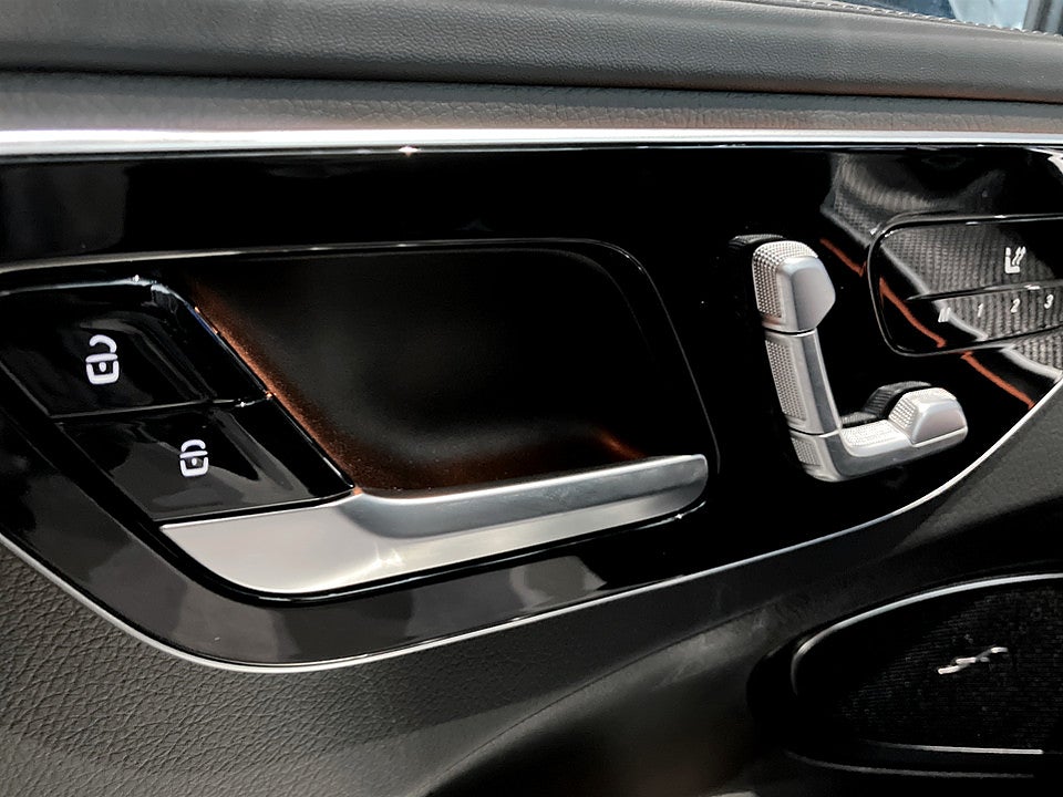 Bild på Mercedes-Benz C300 T AMG-Line 4MATIC 258hk Aut B-KAMERA NAVI