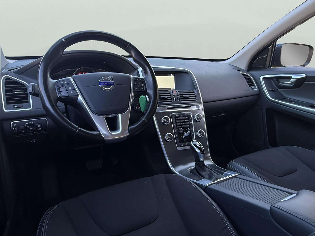 Volvo XC60 D4 AWD Geartronic Momentum Business Edition 1 Ägare - miniatyr 12