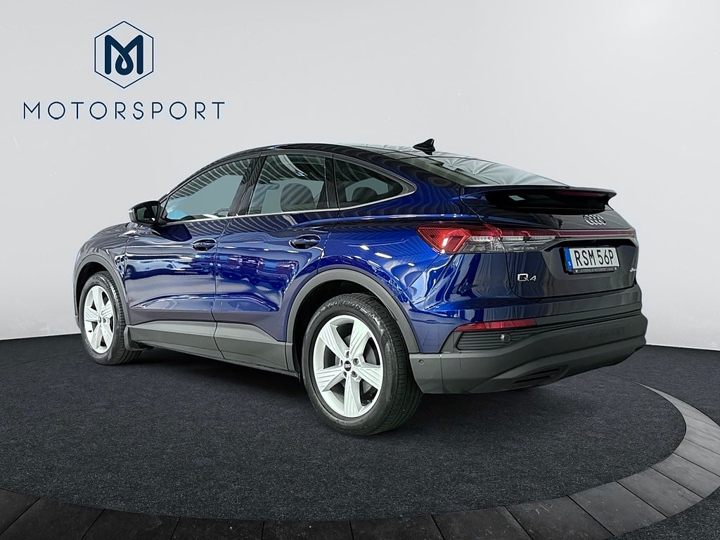 Audi Q4 40 Sportback e-tron Dragkrok Värmepump Backkamera bild 4