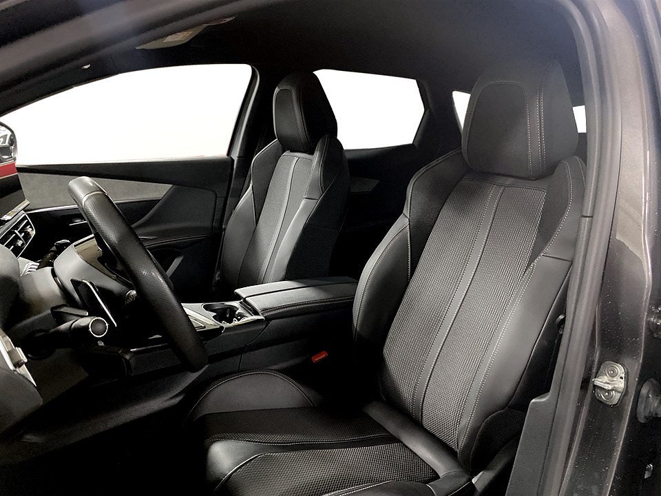 Bild på Peugeot 3008 GT 1.2 PT 130hk Aut - B-KAMERA, NAVI