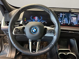 SUV BMW iX1 7 av 13