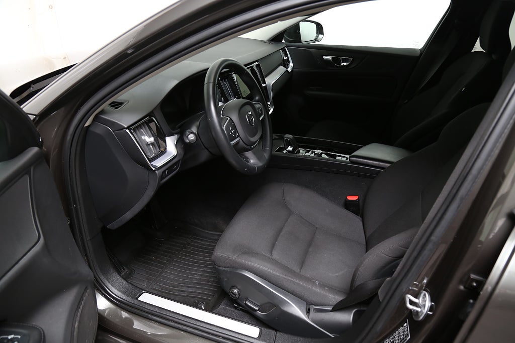 Volvo V60 B4 197hk Diesel Momentum Aut Kamera VOC Leasbar