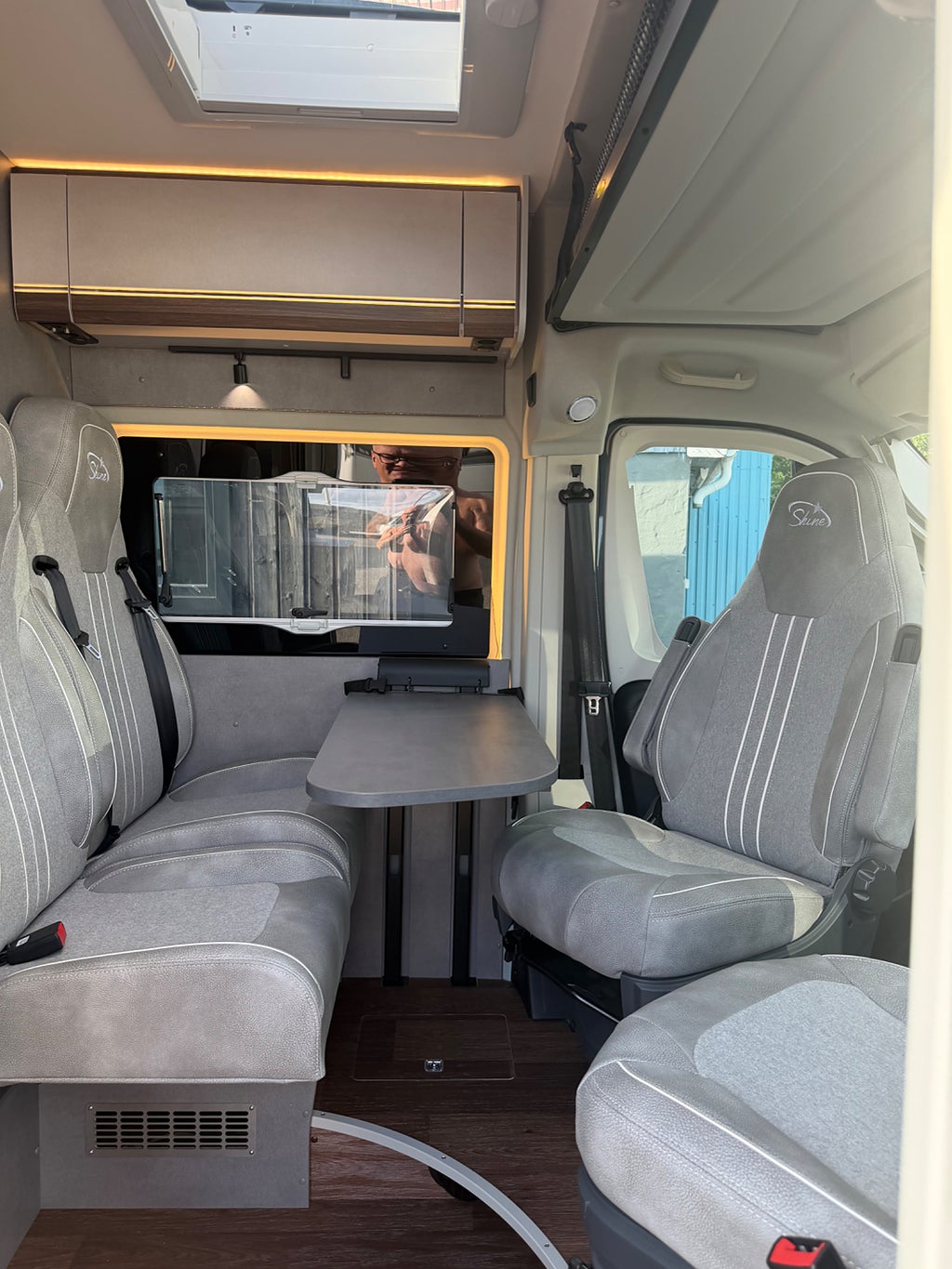 Pössl Summit 600 L Shine Elegance 180 hk Aut 2026 - miniatyr 6