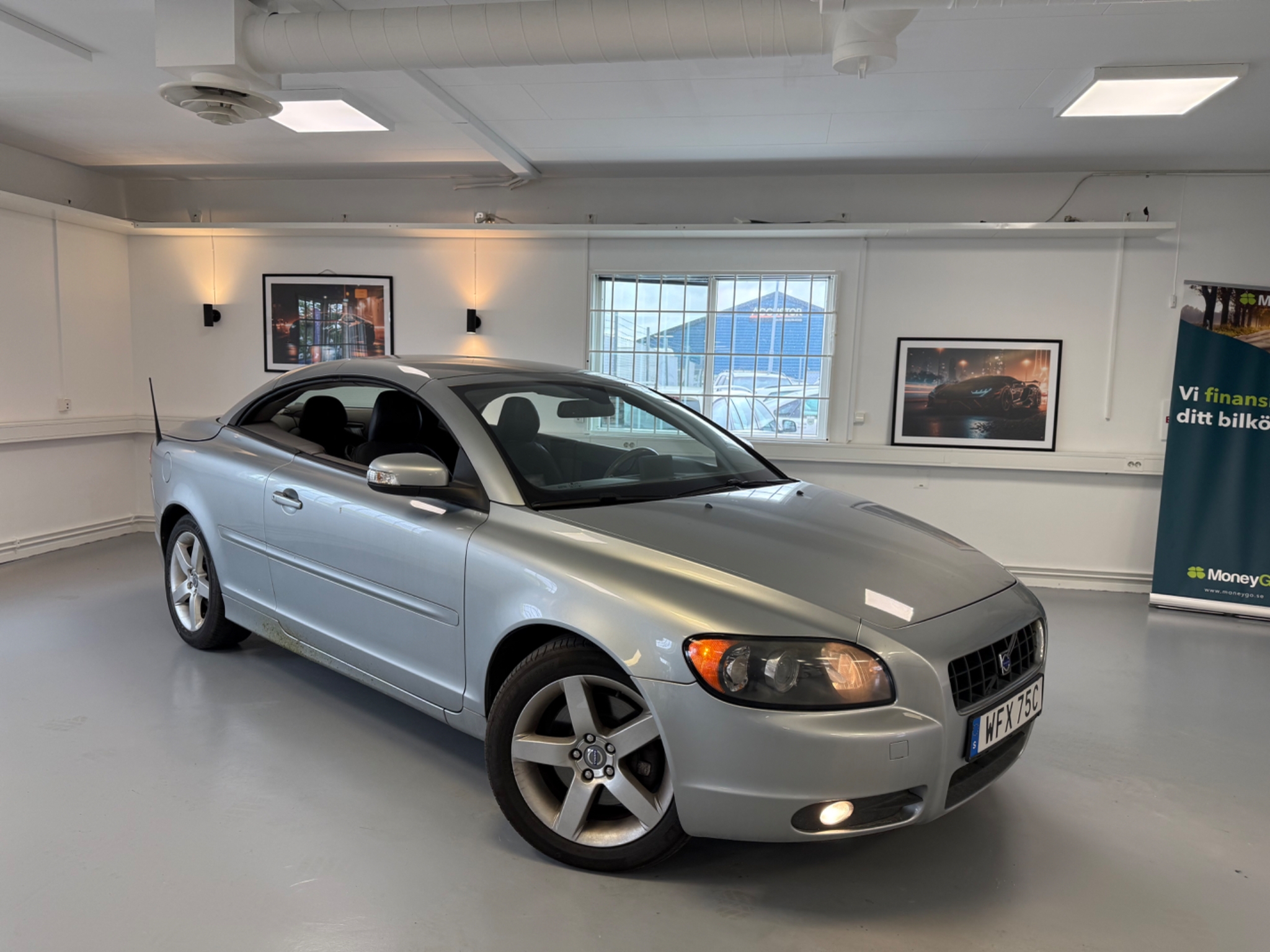 Volvo C70 D5 Momentum 2008, bild 2/33
