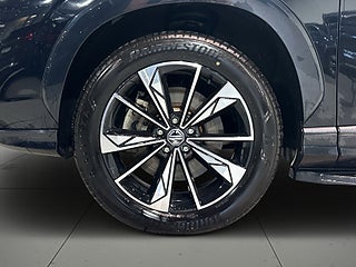 MG HS PHEV Luxury 360° GPS Pvärm Elbaklucka Skinn SoV MOMS – bild 14
