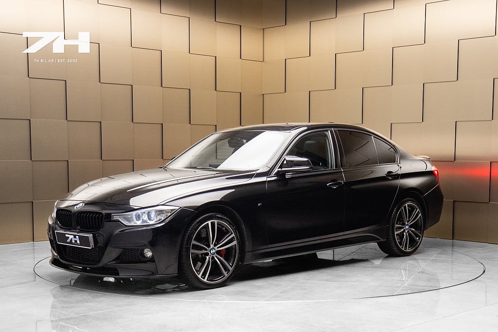 BMW 335i xDrive M Performance Sedan / Ny Motor  / H&K / Pano /