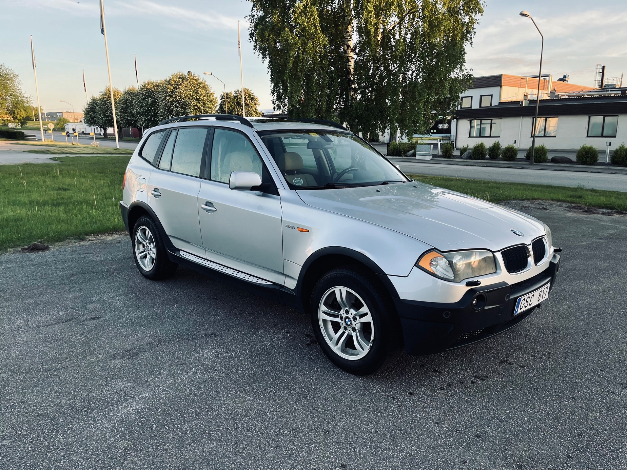 BMW X3 2.5i Automat 192hk Dragkrock 2005, bild 3/41