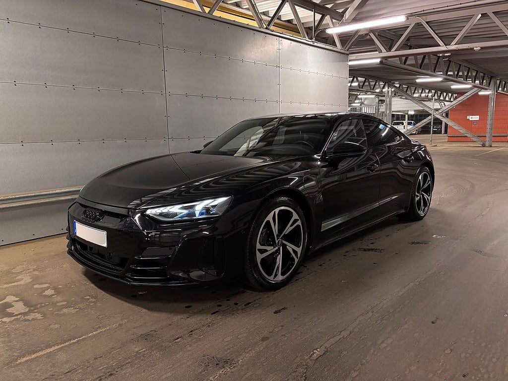 Audi E-Tron Quattro Välutrustad 476 hk Svensksåld Nypris ca 1,8 Mkr