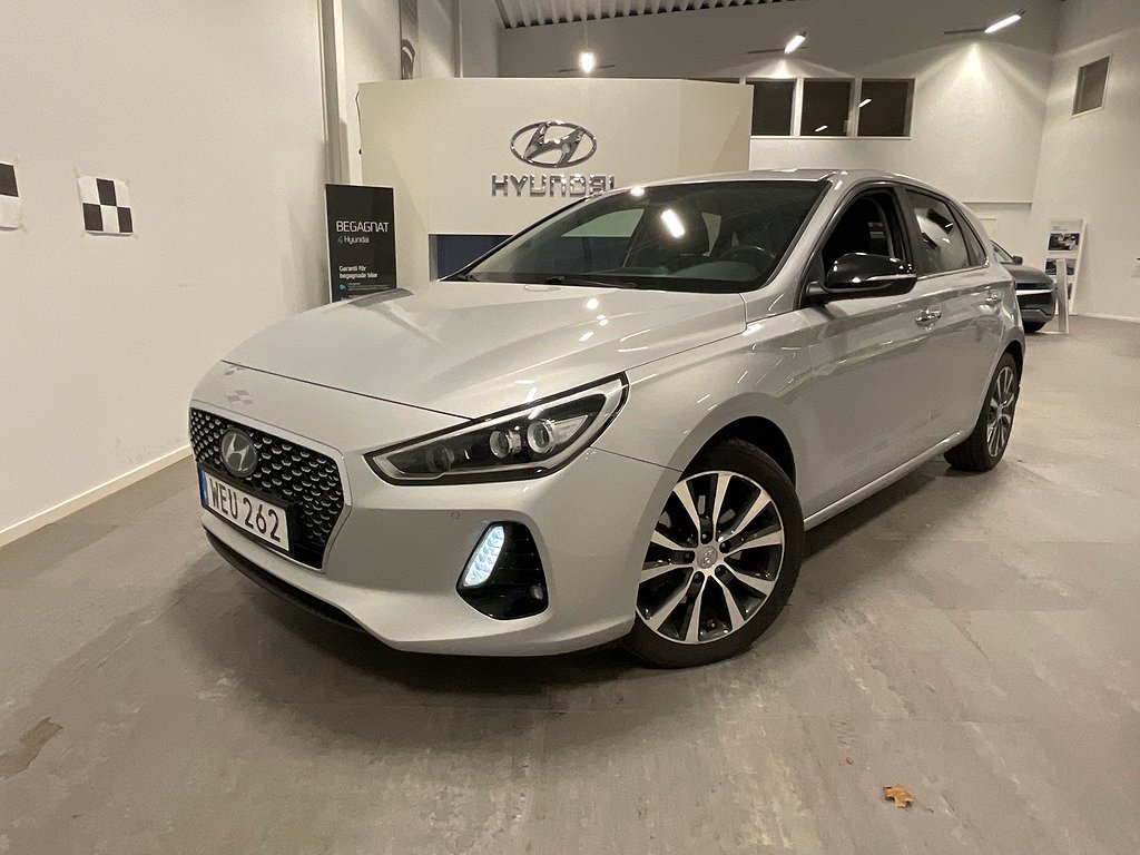 Hyundai i30 1.4T 140hk  DCT Premium 668:- skatt NYBES /DRAG!