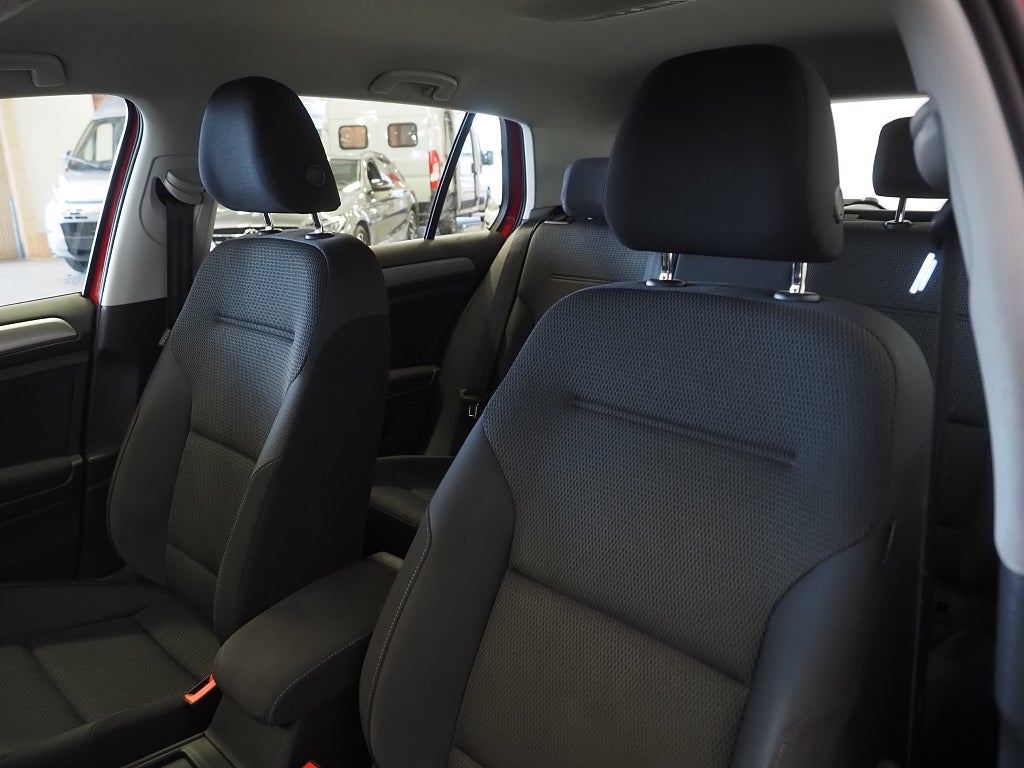 Volkswagen Golf 5-dörrar 1.2 TSI BMT Base | Bluetooth | Adaptiv farth | 2016