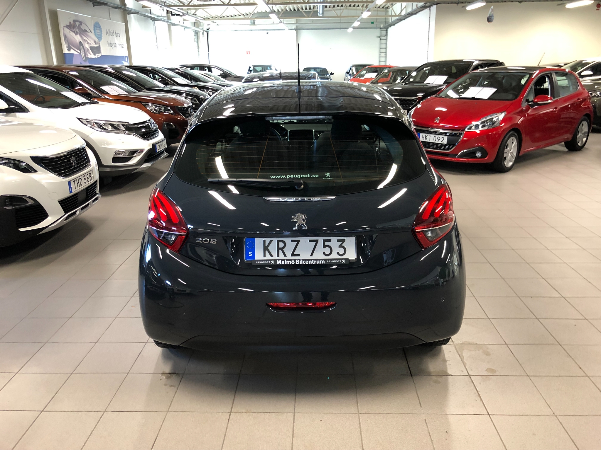 Peugeot 208 Signature PureTech 82 2018, kuva 5/41