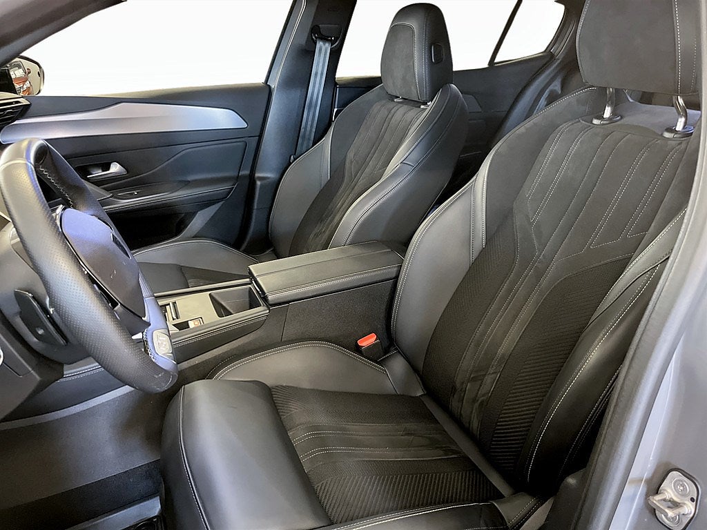 Bild på Peugeot 408 GT 1.2 PT 131hk Aut - B-KAMERA,ELSTOL,NAV