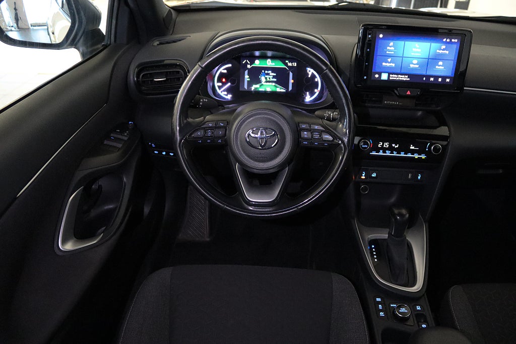 Toyota Yaris Cross Hybrid AWD-i e-CVT Active Plus Navi