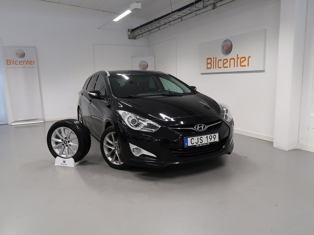 Hyundai i40 Hyundai 1.7 CRDi Business V-Däck ingår Drag-Navi-Kamera-BT-Farth