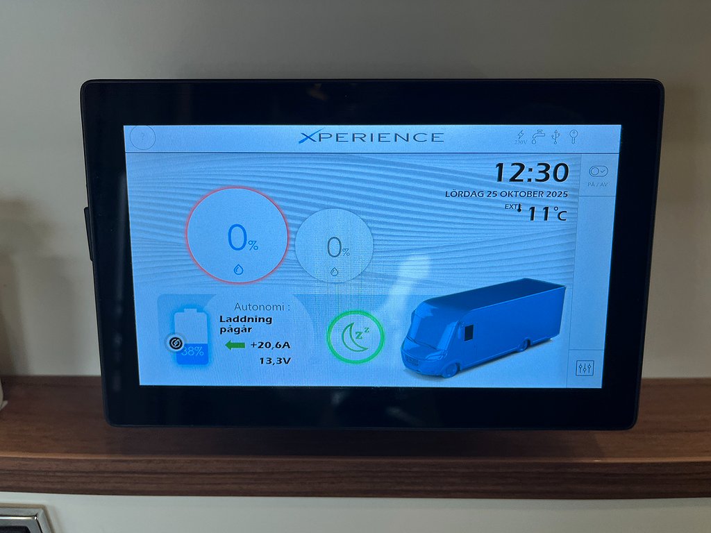 Pilote G740GJ / Alde / Litium / Backkamera - Pilote