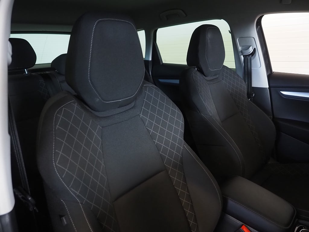 Skoda Karoq 1.0 TSI 115hk Ambition | Adaptiv farthållare | PDC | 2019