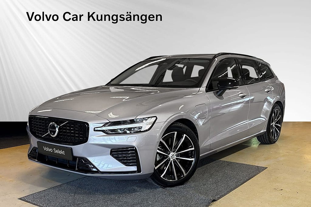 Volvo V60 T6 Plus Dark Nordic Edition Harman/Kardon 360-K...