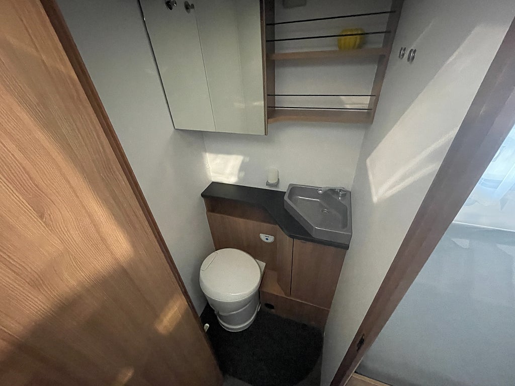 Sun Living S 75 SL / B-körkort / Taksäng / 5 bältad / 4779kr/mån / - Sun Living