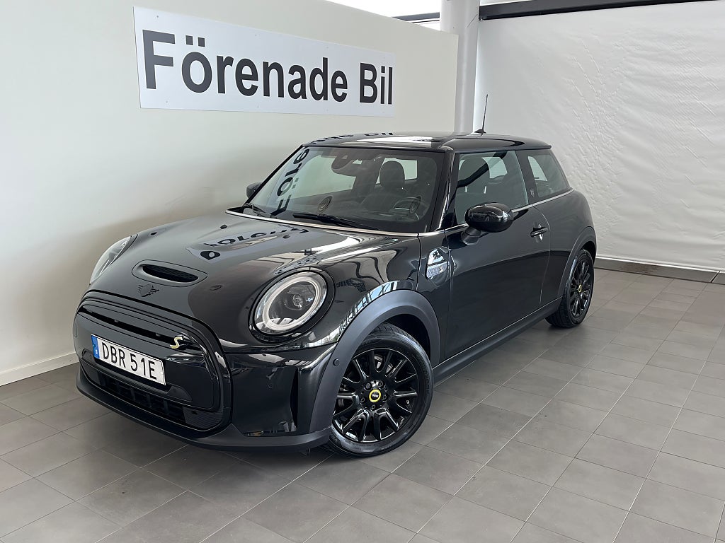 MINI Cooper SE H/K HUD Komfort Panorama Carplay Backkamera 4,95% Ränta