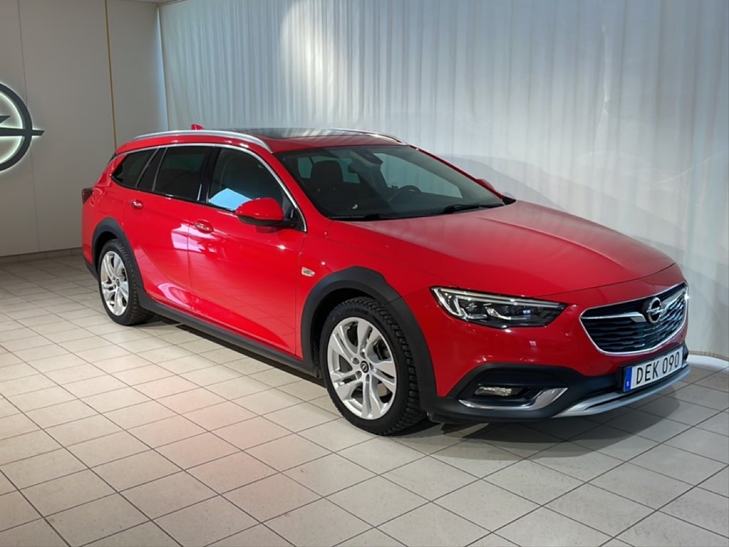 Opel Insignia Country Tourer Business Fullutrustad